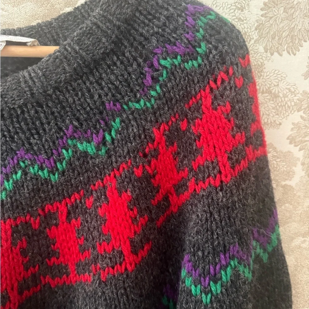 Vintage 100% Wool John Ashford Hand-knit sweater